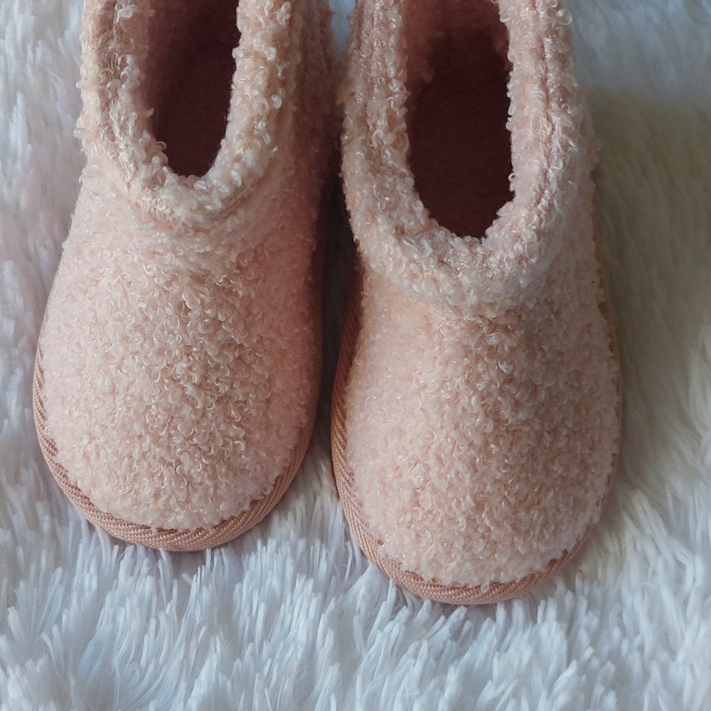 BearPaw Fuzzy Pink Kids Slippers